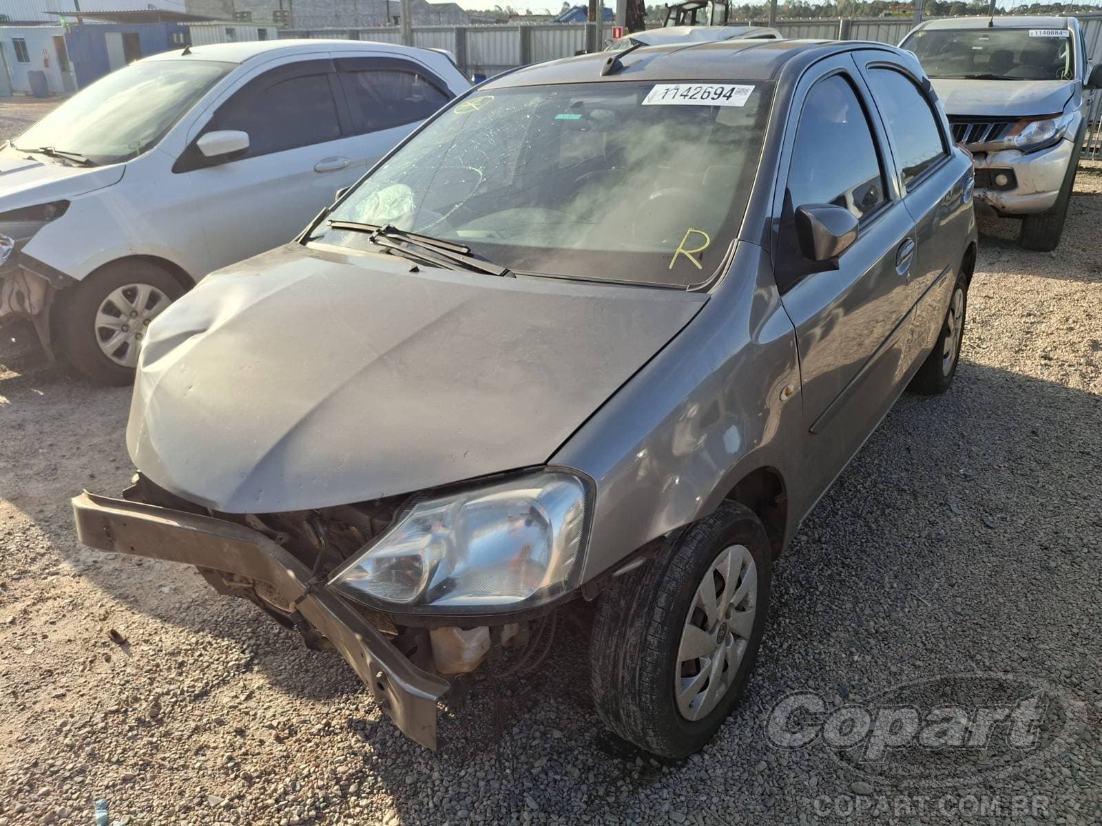 Toyota Etios 2017 — foto 2