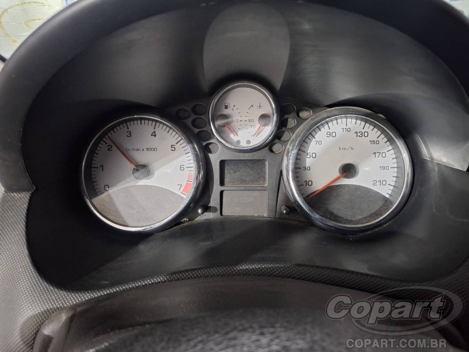 Peugeot 207 2013 — foto 8