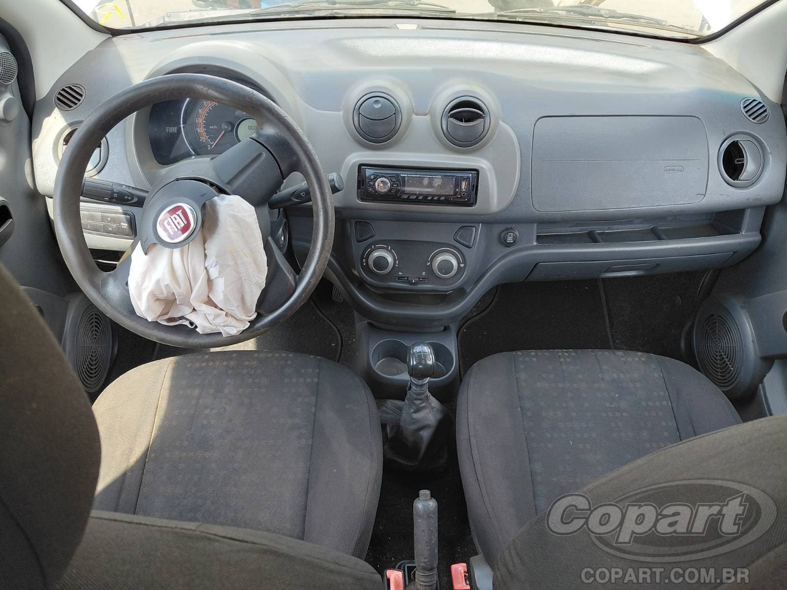 Fiat UNO 2015 — foto 9