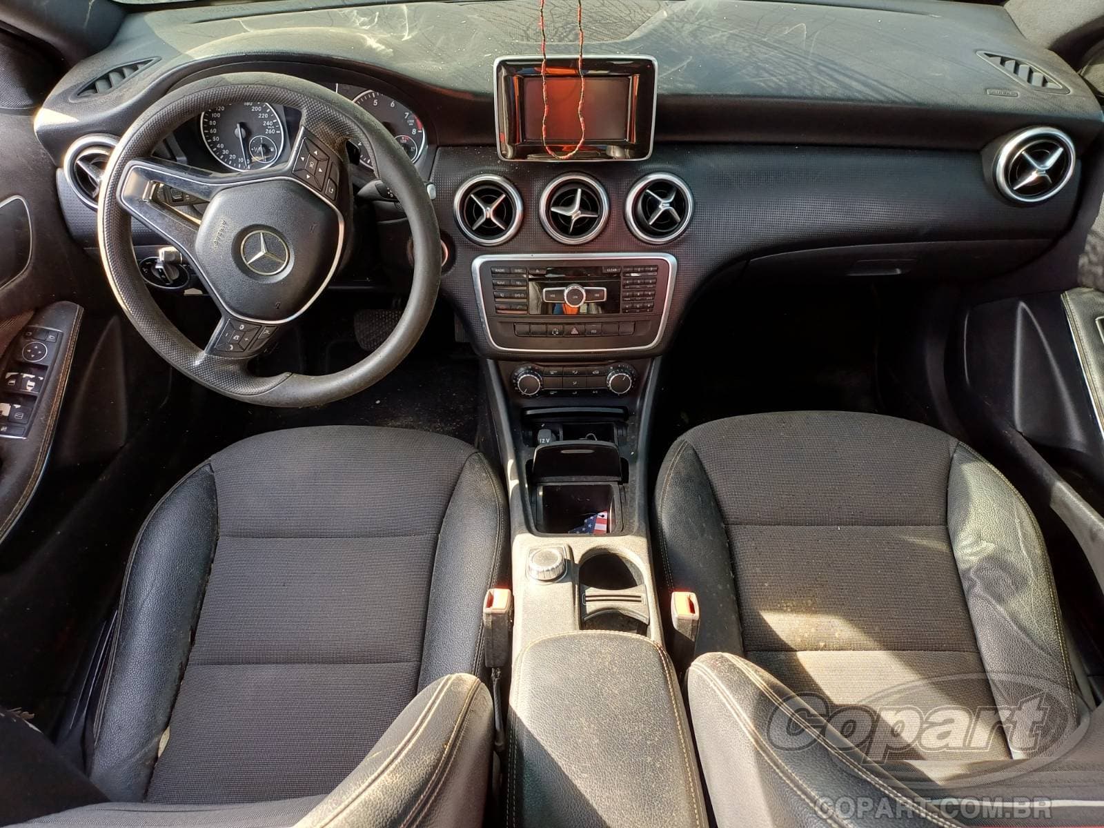 Mercedes-Benz Classe a 2015 — foto 9