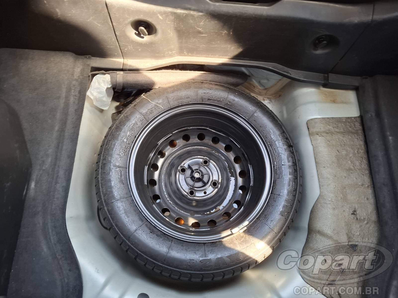 Nissan Tiida 2013 — foto 10