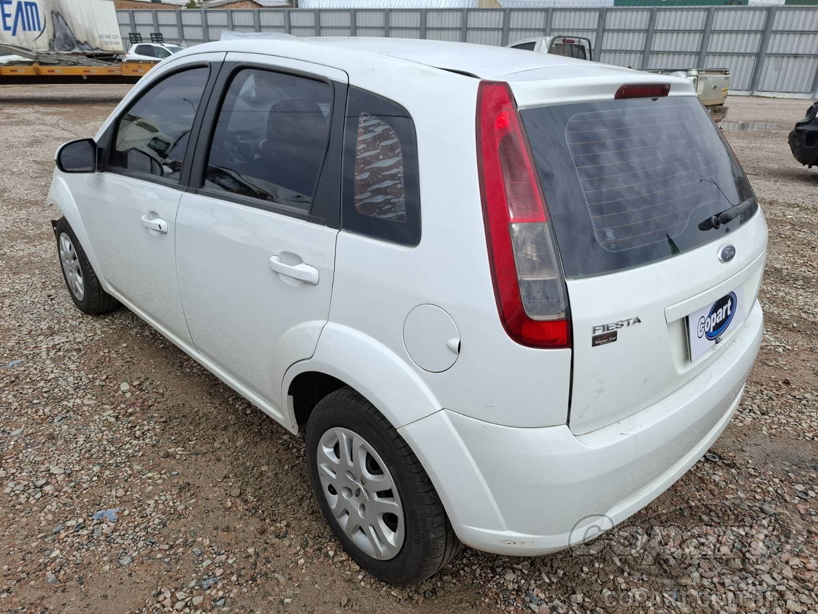 Ford Fiesta 2014 — foto 3