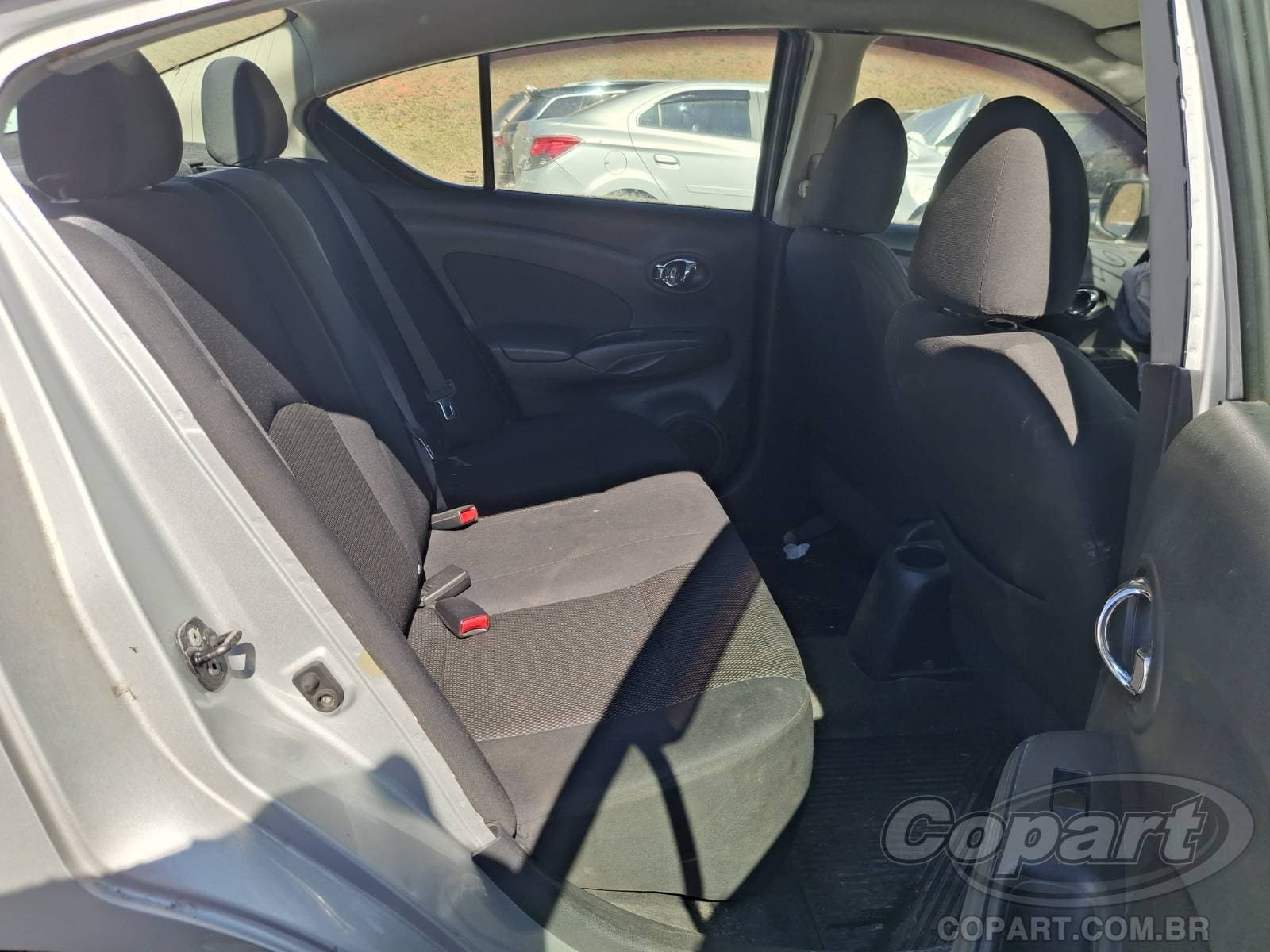 Nissan Versa 2013 — foto 6