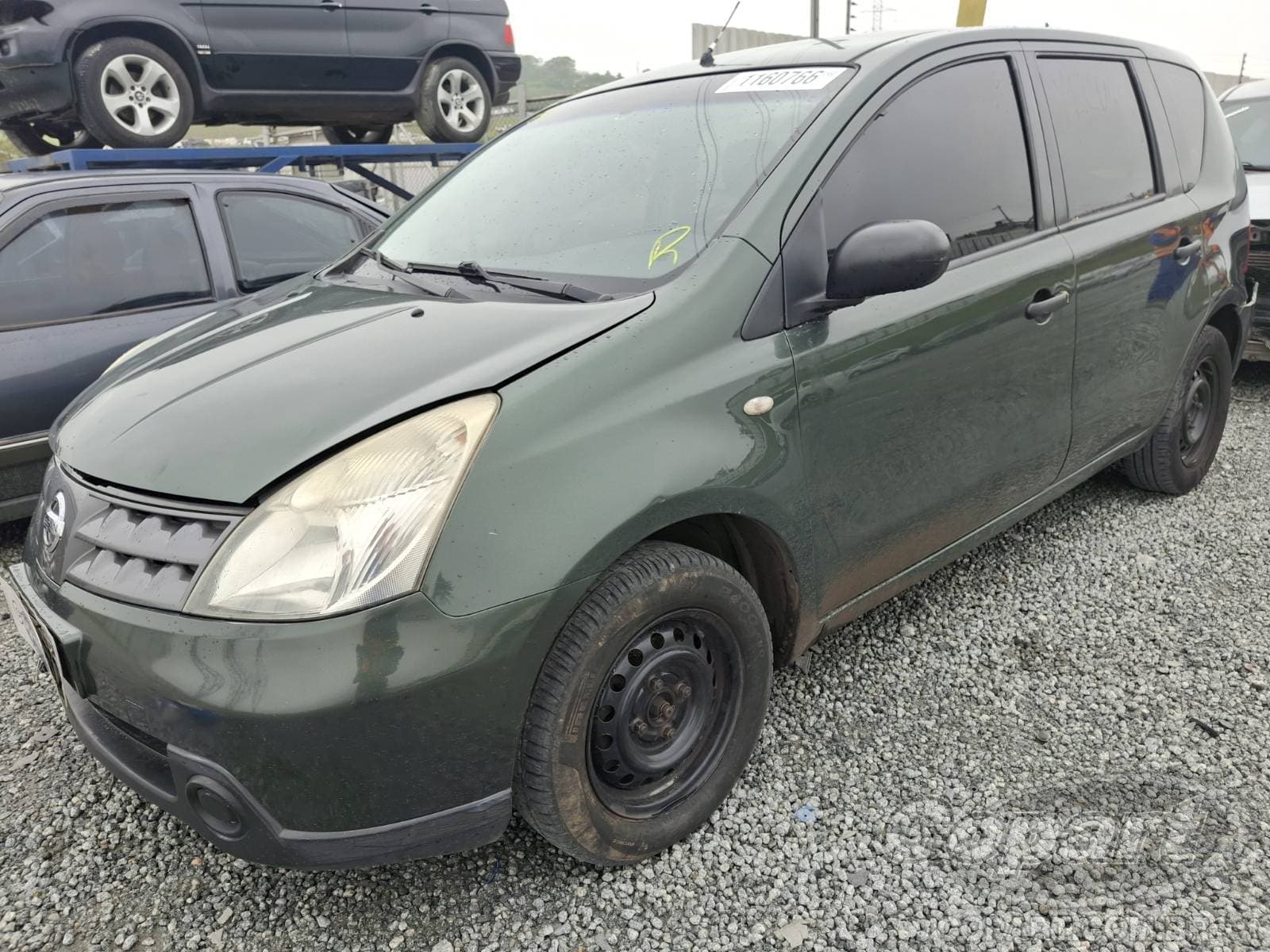 Nissan Livina 2010 — foto 2