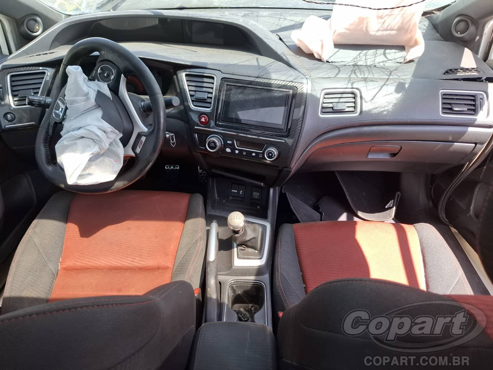Honda Civic Coupe 2015 — foto 9