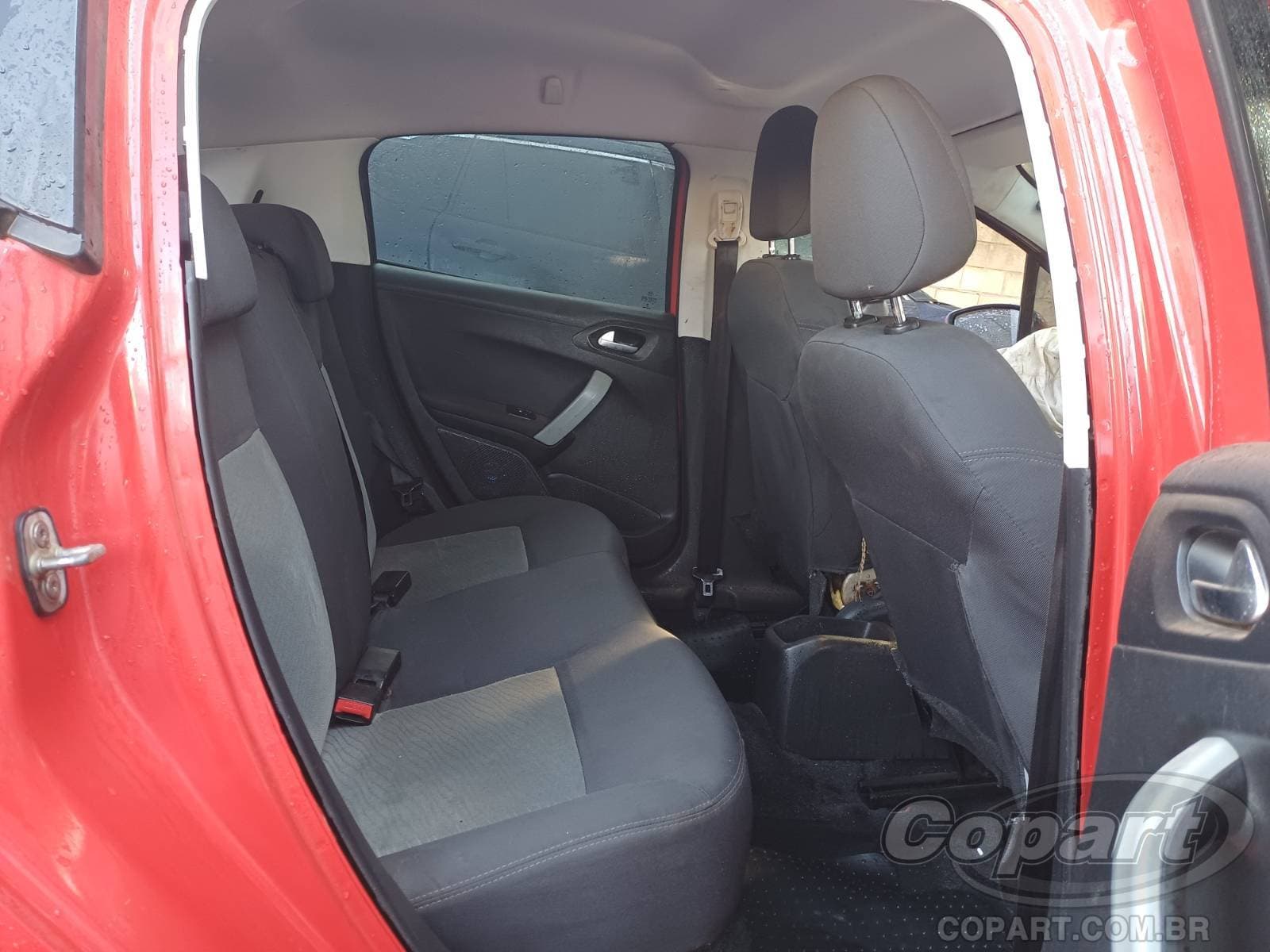 Peugeot 208 2014 — foto 6