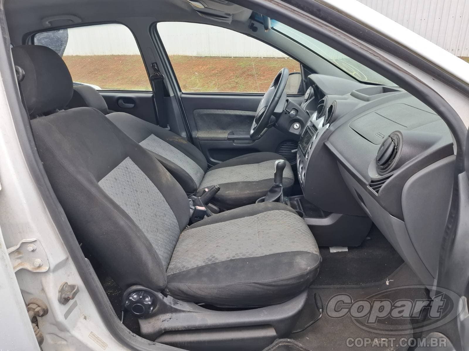 Ford Fiesta 2014 — foto 5