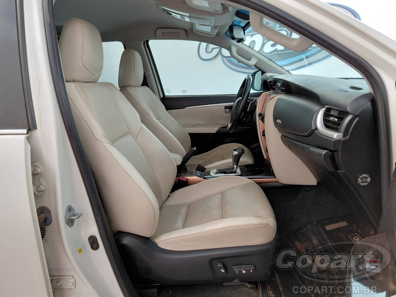 Toyota SW4 2020 — foto 5