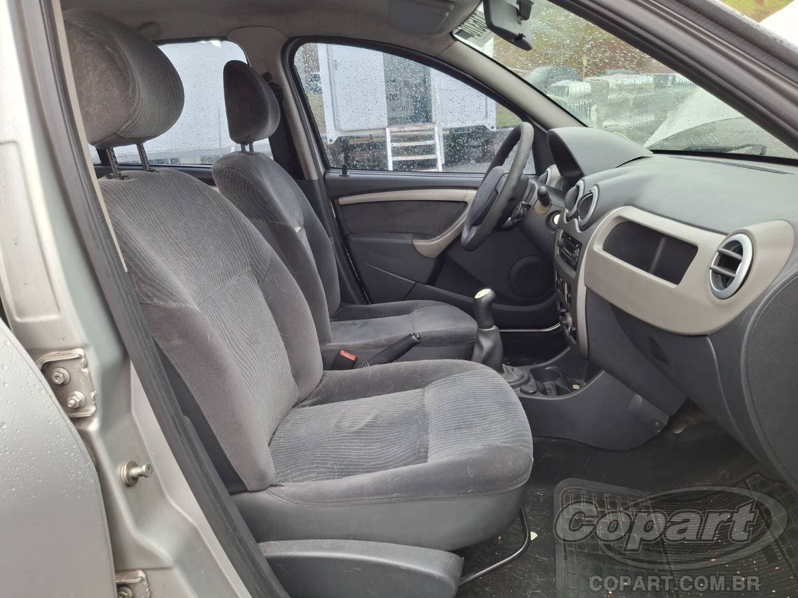 Renault Sandero 2010 — foto 5