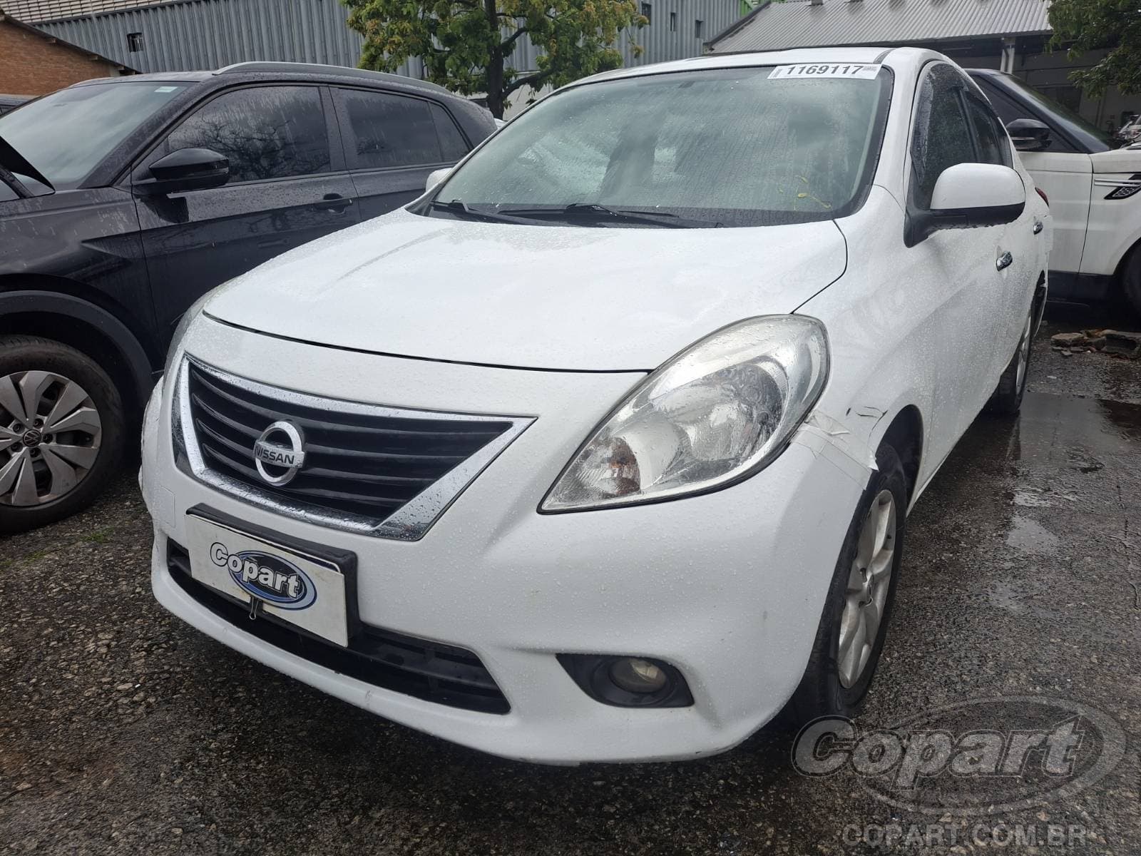 Nissan Versa 2013 — foto 2