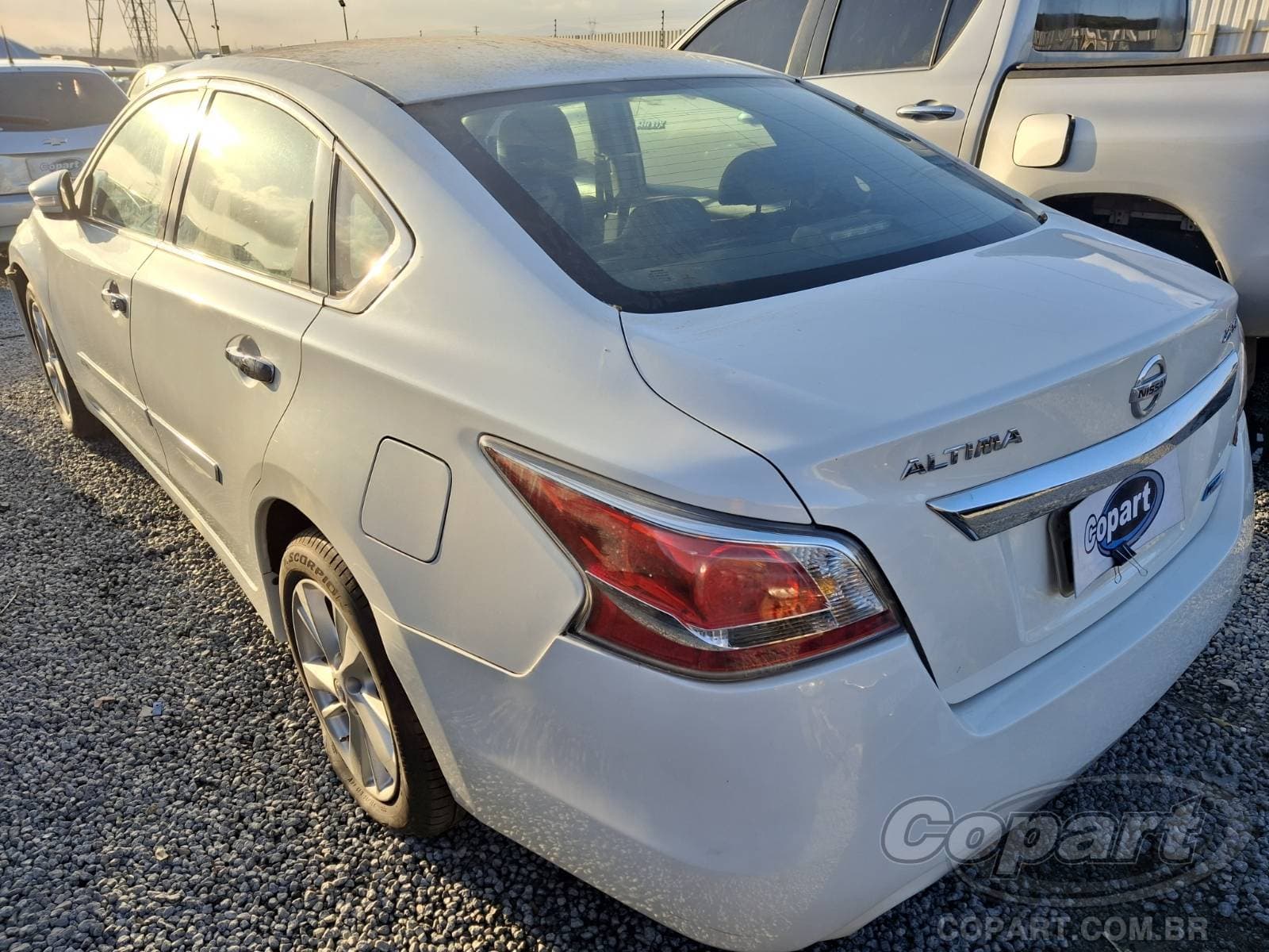 Nissan Altima 2014 — foto 3