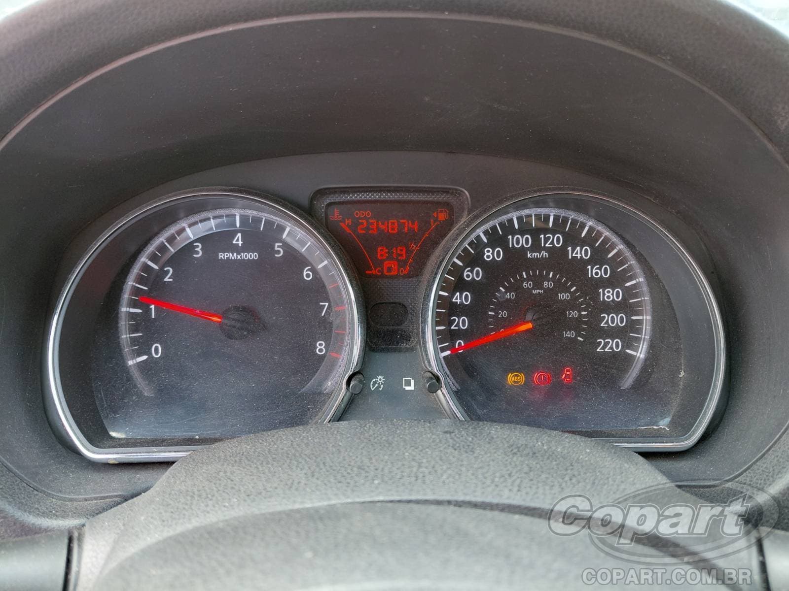 Nissan Versa 2013 — foto 8