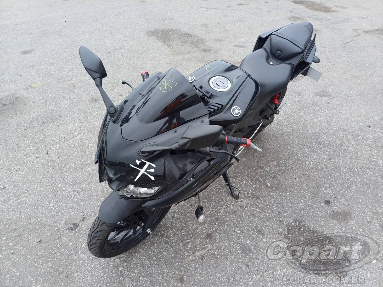 Yamaha YZF R15 2025 — foto 2