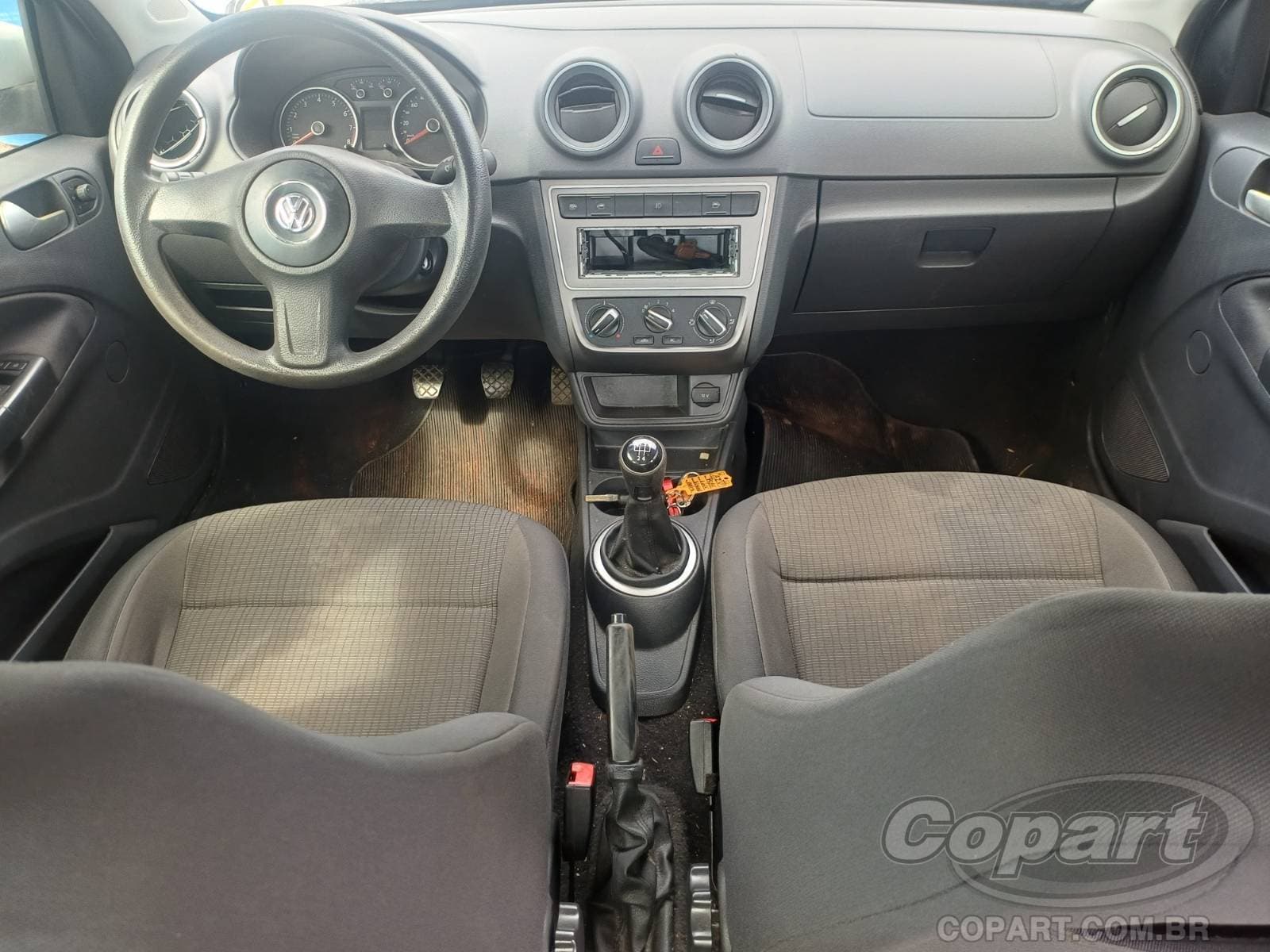 Volkswagen Voyage 2013 — foto 9