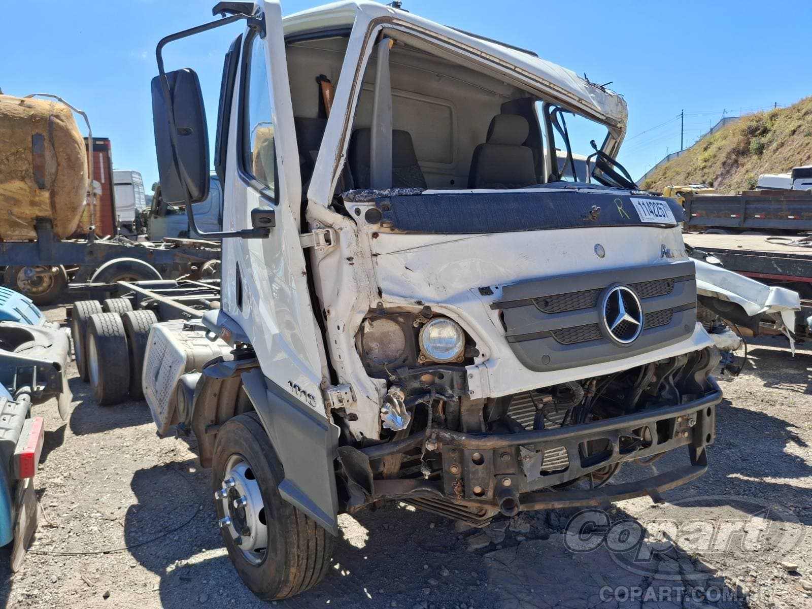 Mercedes-Benz Accelo 2014 — foto 1