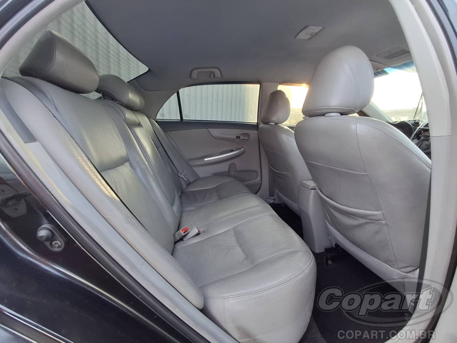 Toyota Corolla 2011 — foto 6