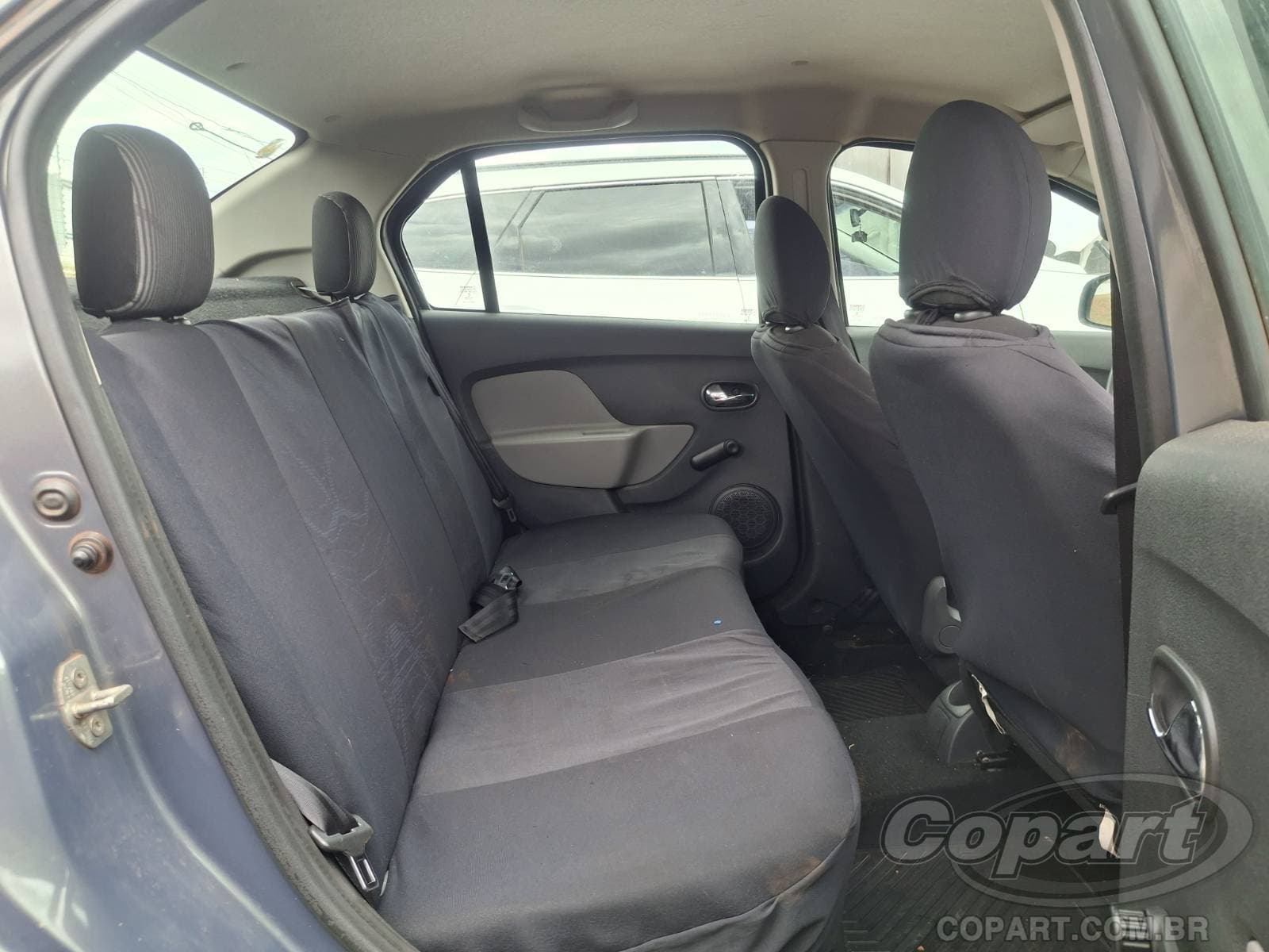 Renault Logan 2014 — foto 6