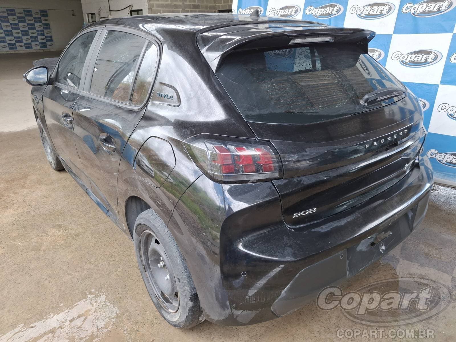 Peugeot 208 2024 — foto 3