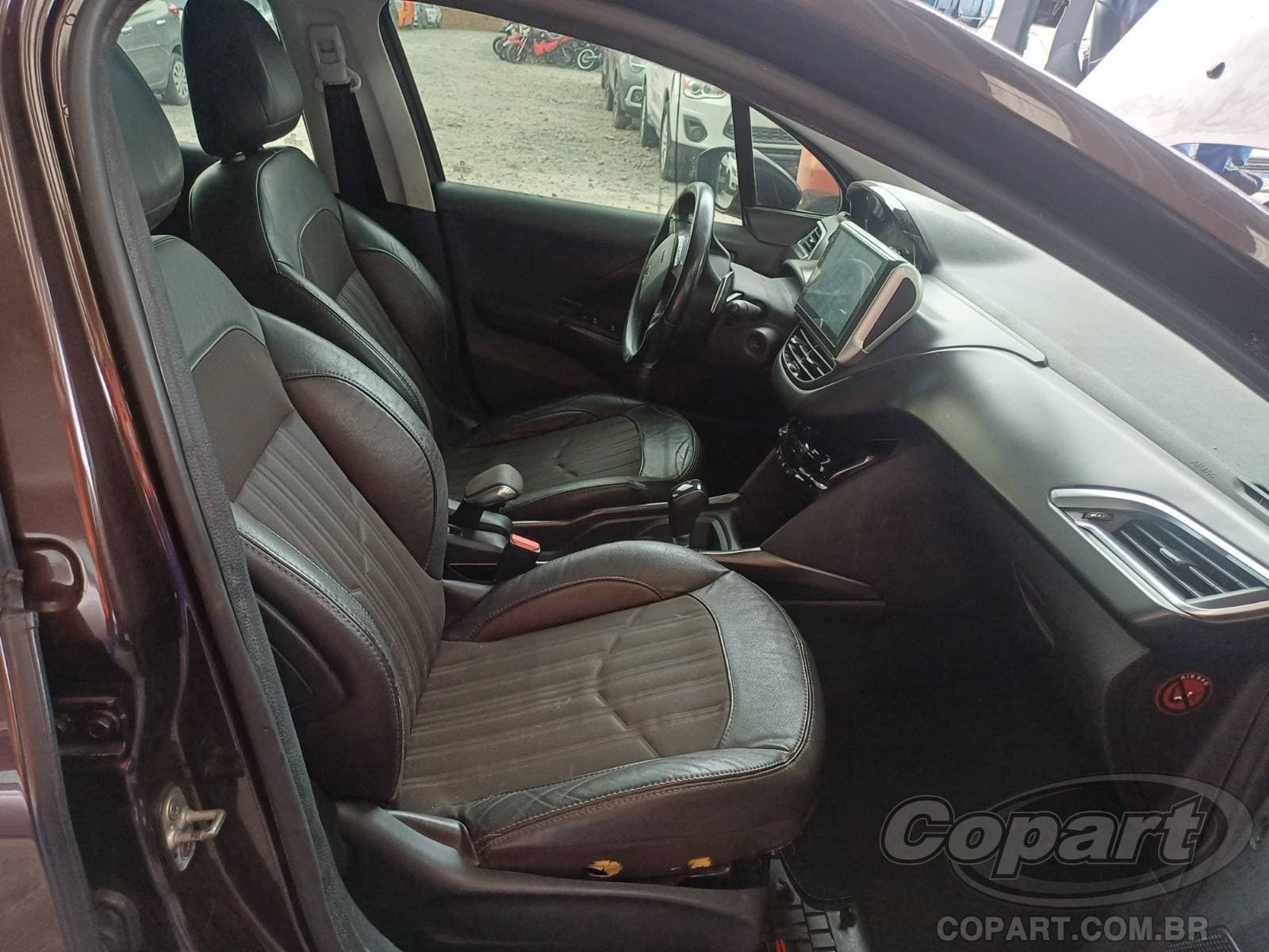 Peugeot 2008 2017 — foto 5