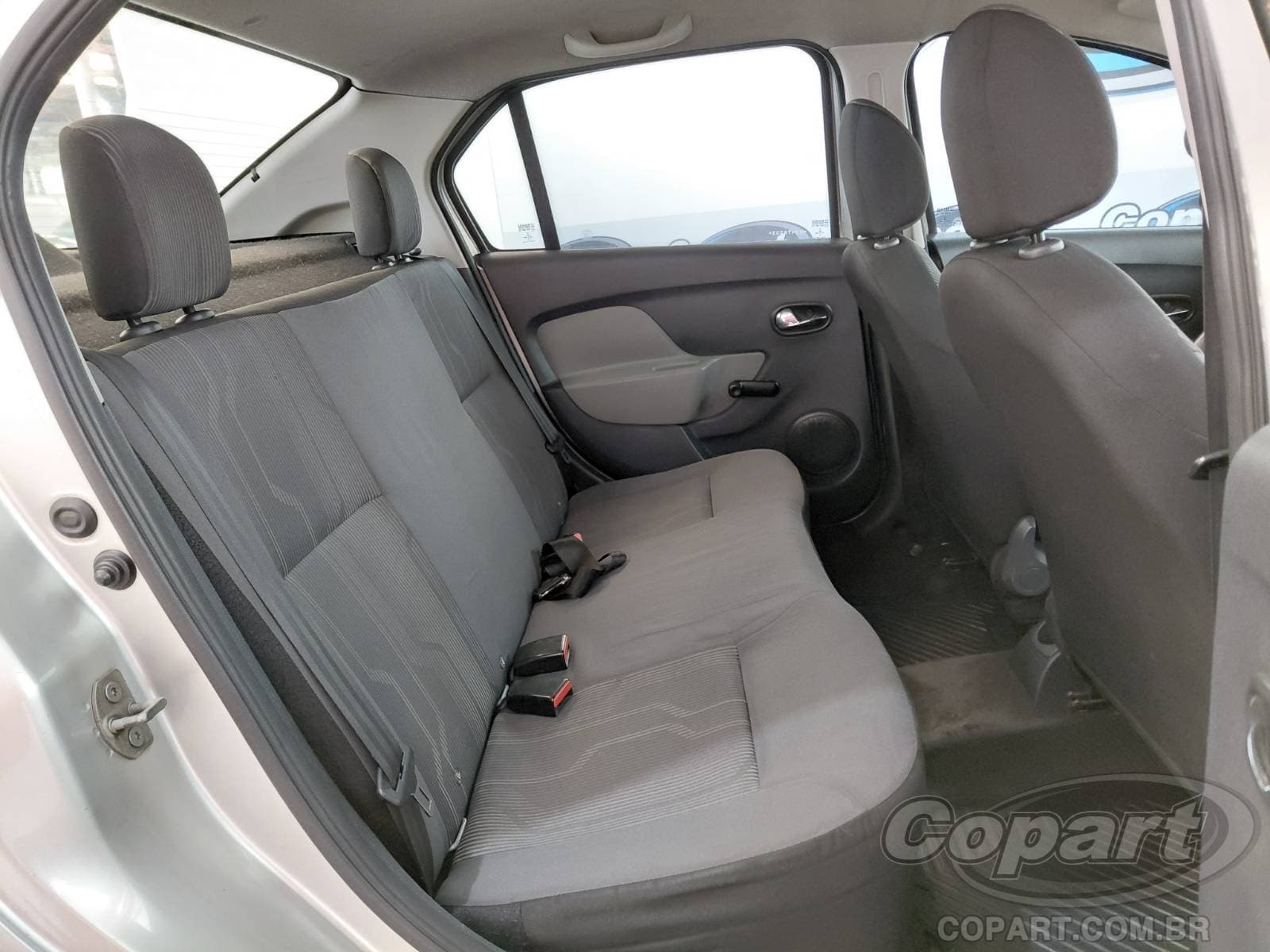 Renault Logan 2019 — foto 6