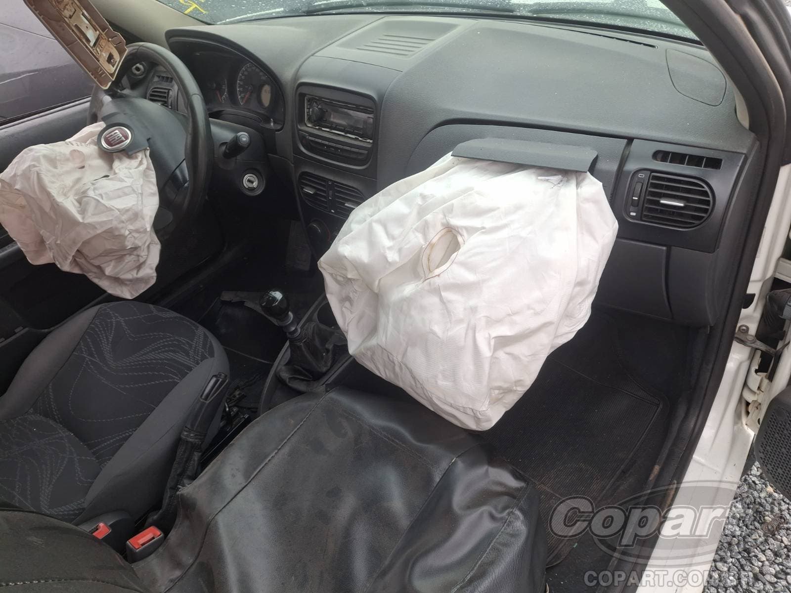 Fiat Strada 2016 — foto 9