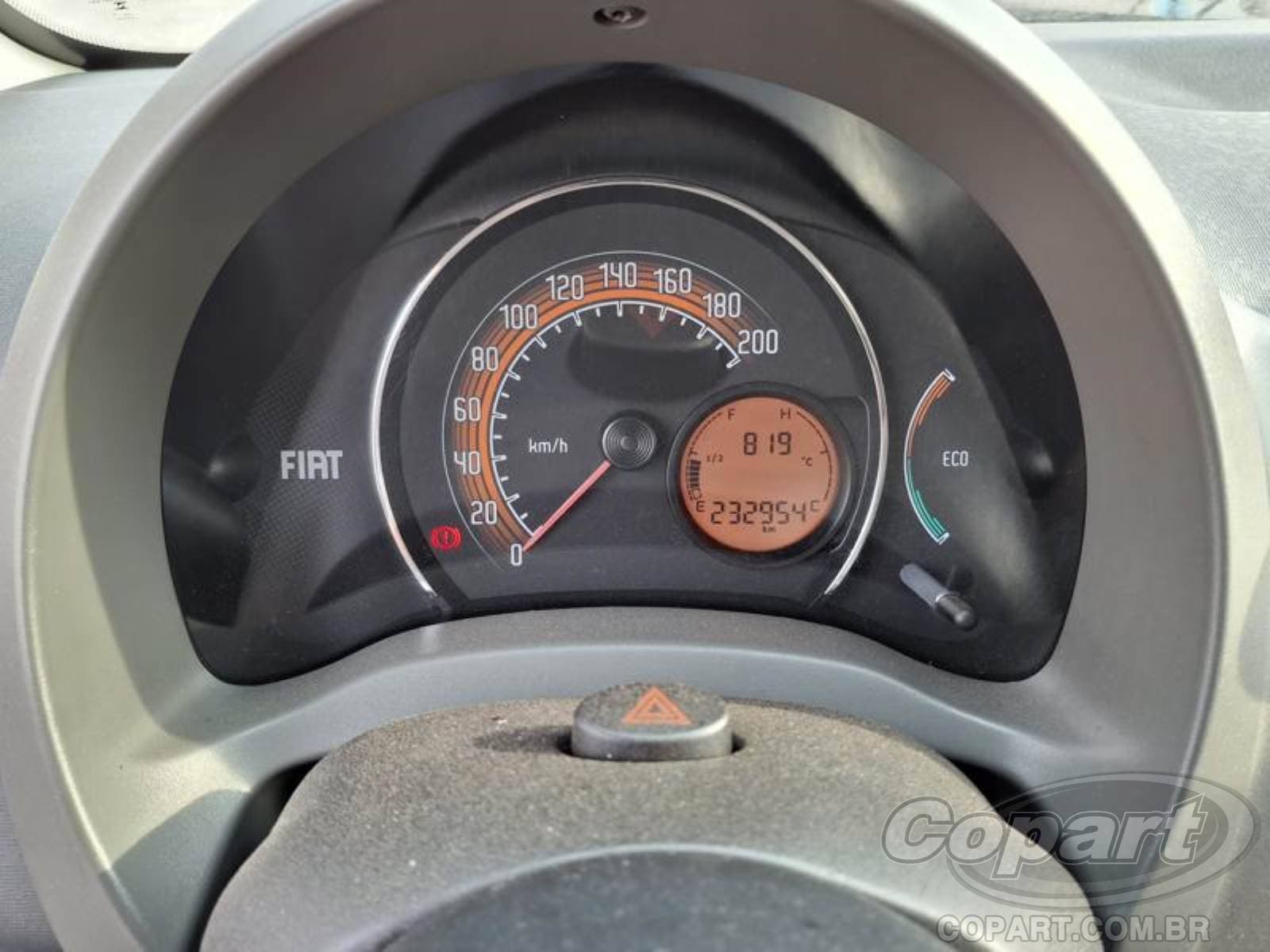 Fiat UNO 2014 — foto 8