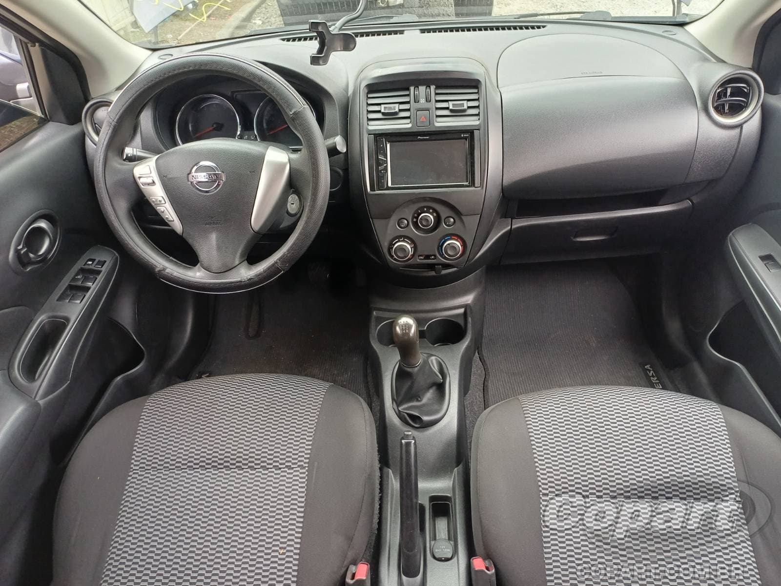 Nissan Versa 2019 — foto 9