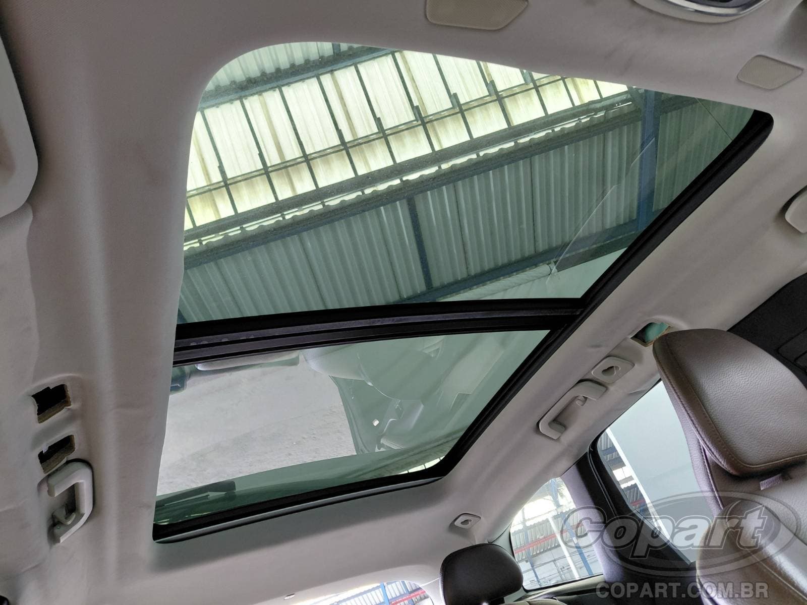 Volvo Xc60 2019 — foto 11