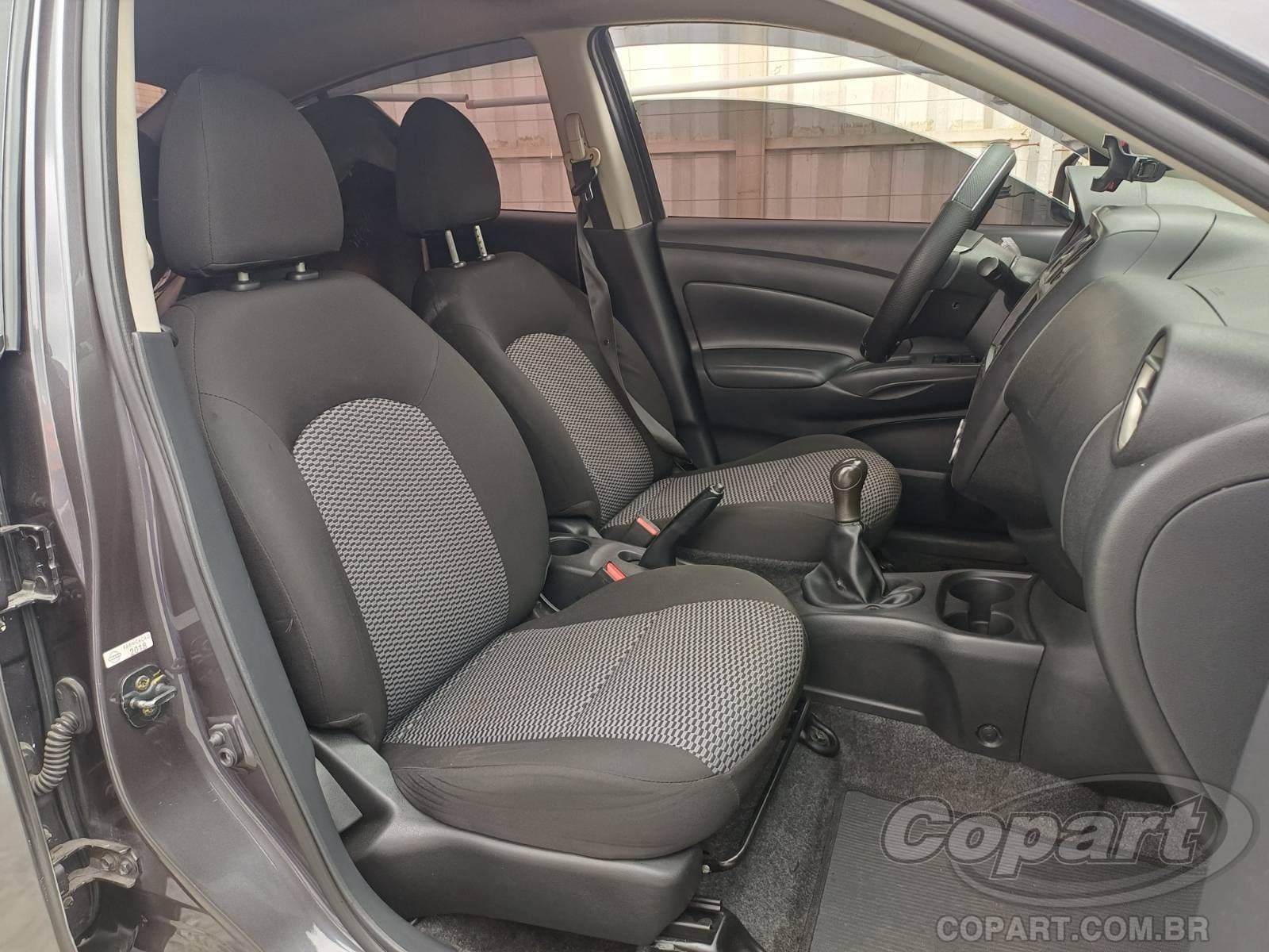 Nissan Versa 2019 — foto 5