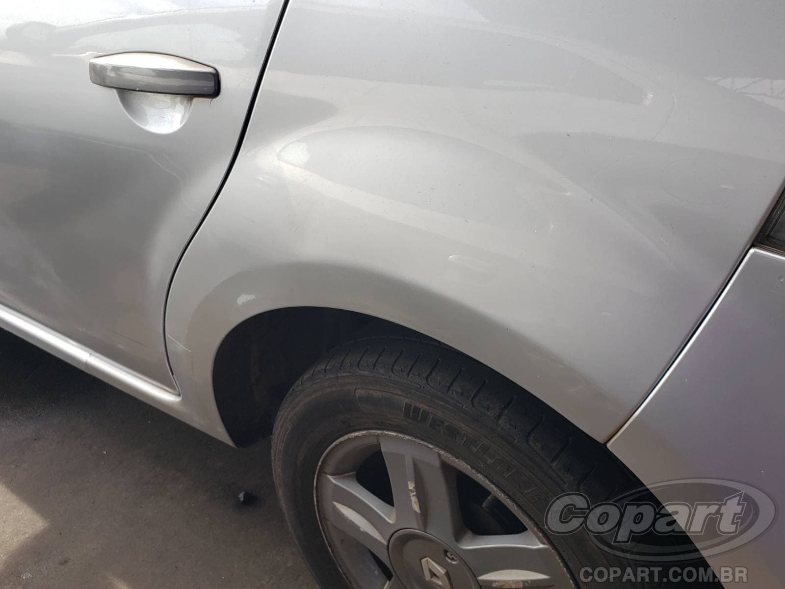 Renault Sandero 2014 — foto 13