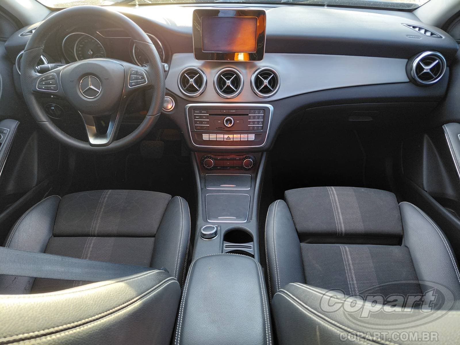 Mercedes-Benz GLA 2019 — foto 9