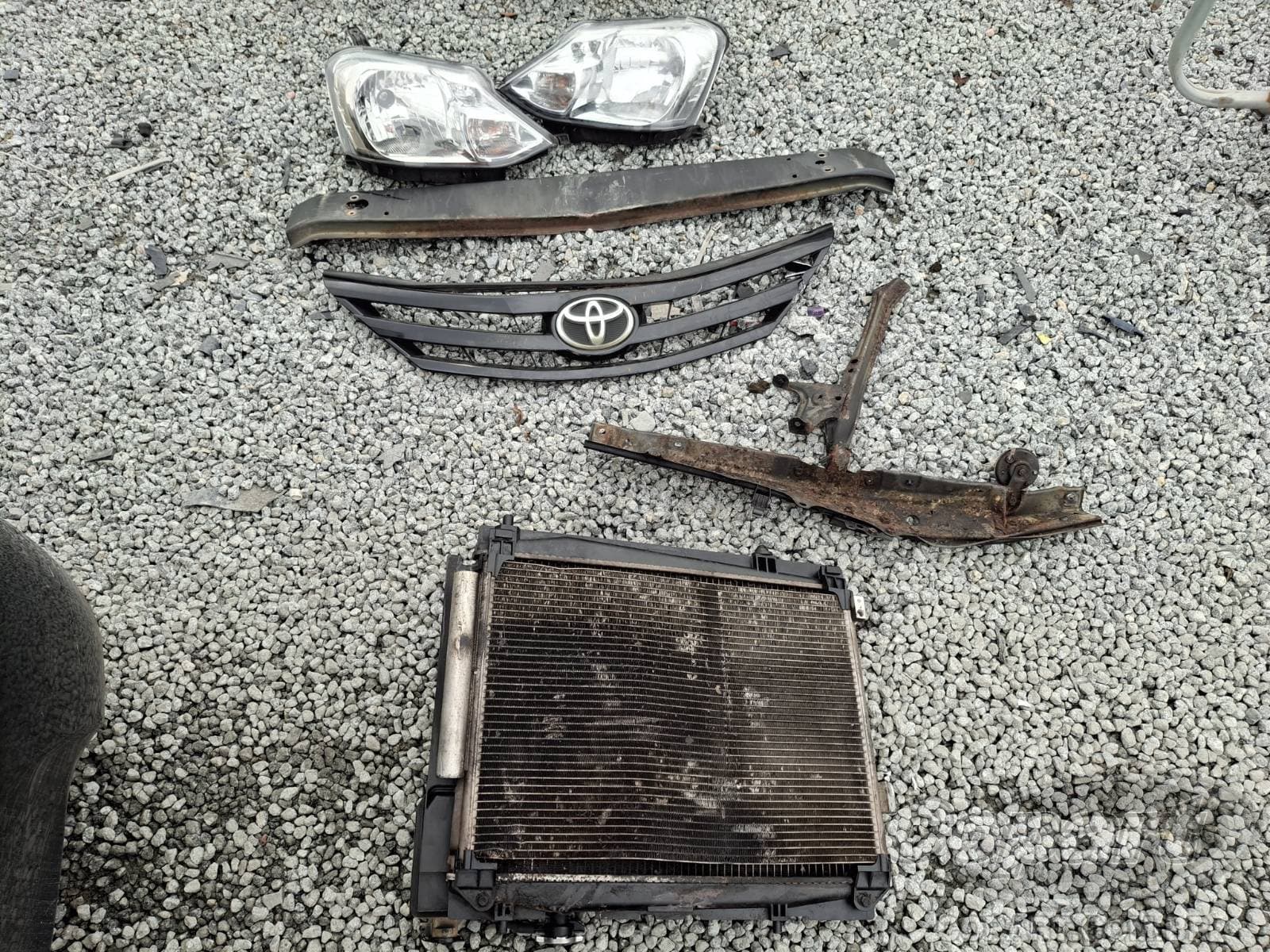 Toyota Etios 2014 — foto 11