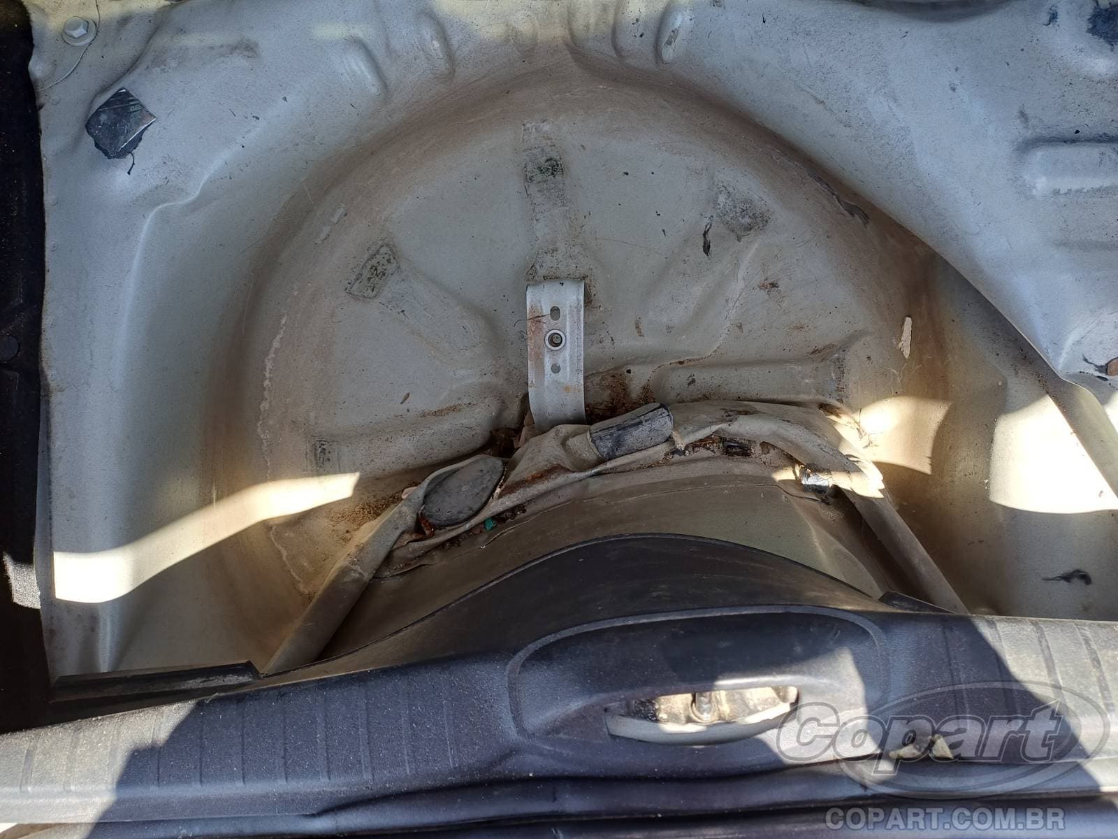 Peugeot 208 2015 — foto 10
