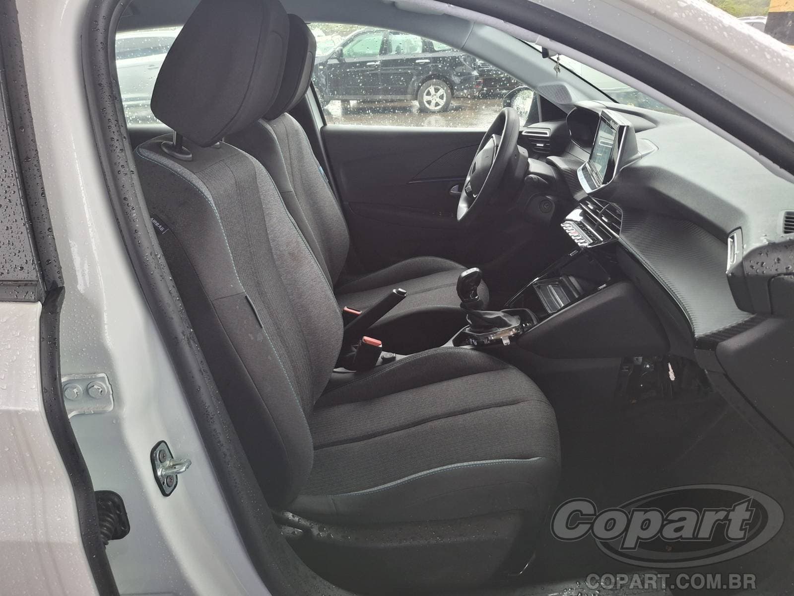 Peugeot 208 2025 — foto 5