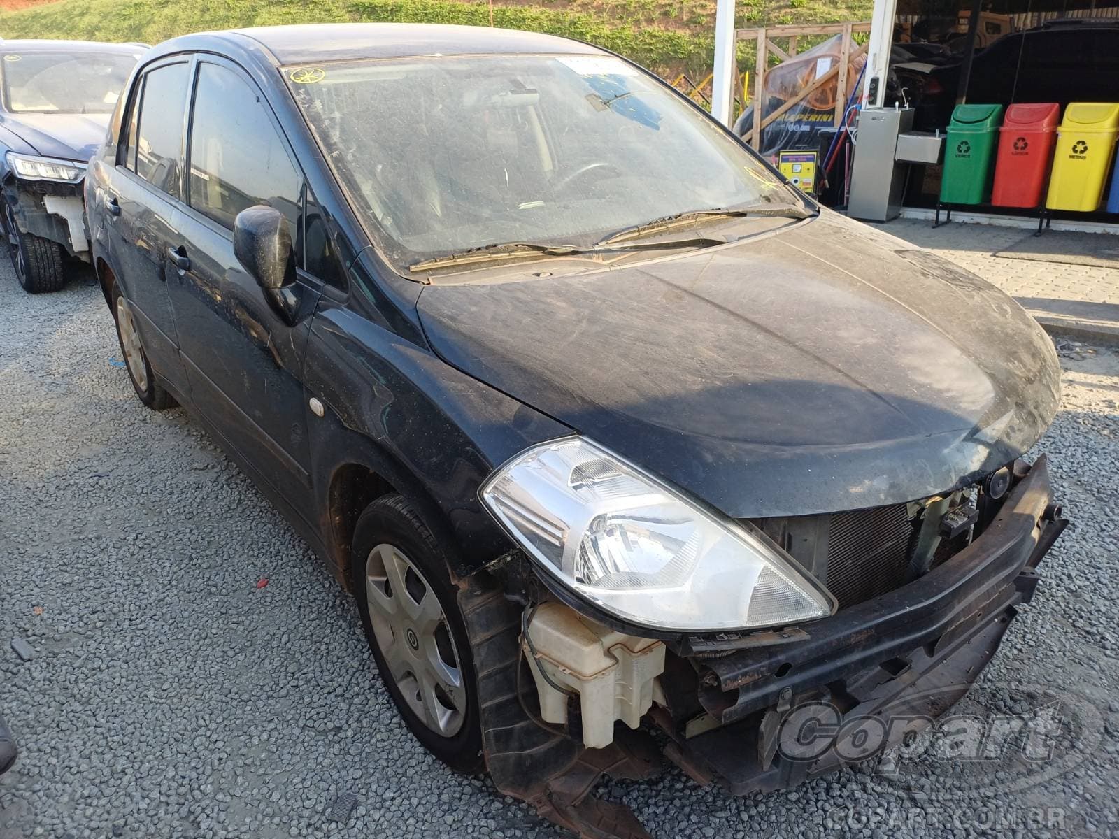Nissan Tiida Sedan 1.8 16V 2012