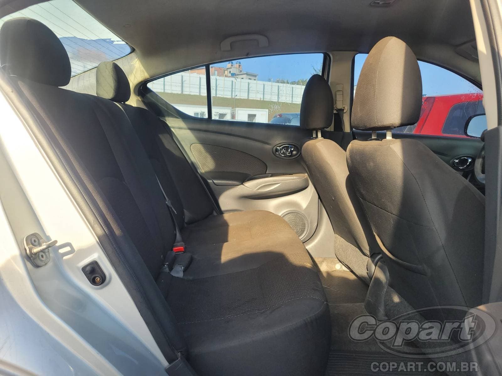 Nissan Versa 2014 — foto 6
