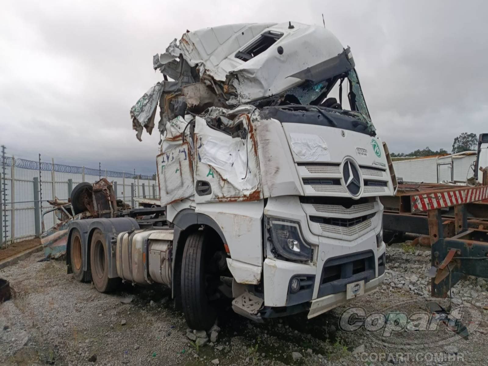 Mercedes-Benz Actros 2025