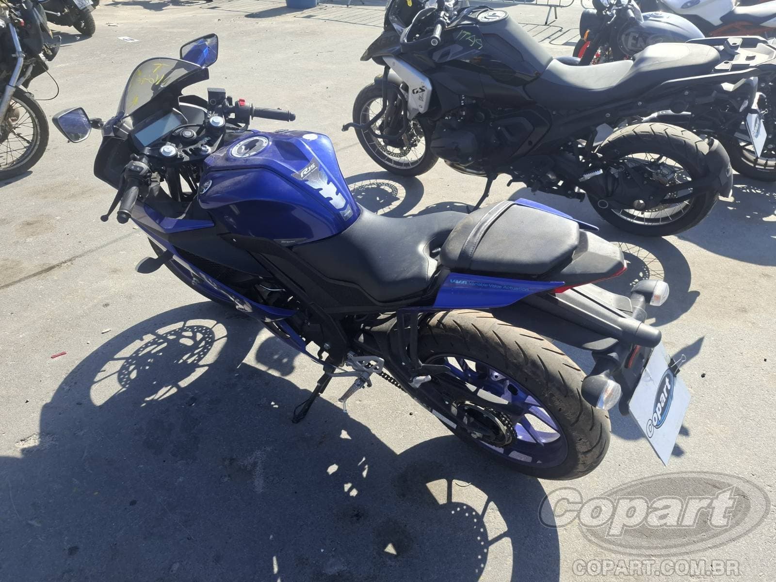 Yamaha YZF R15 2026 — foto 3