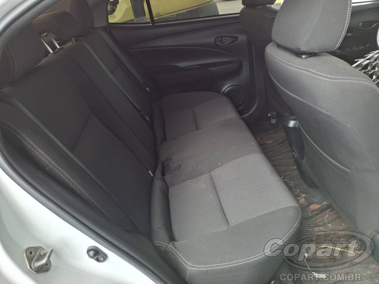 Toyota Yaris Seda 2025 — foto 6