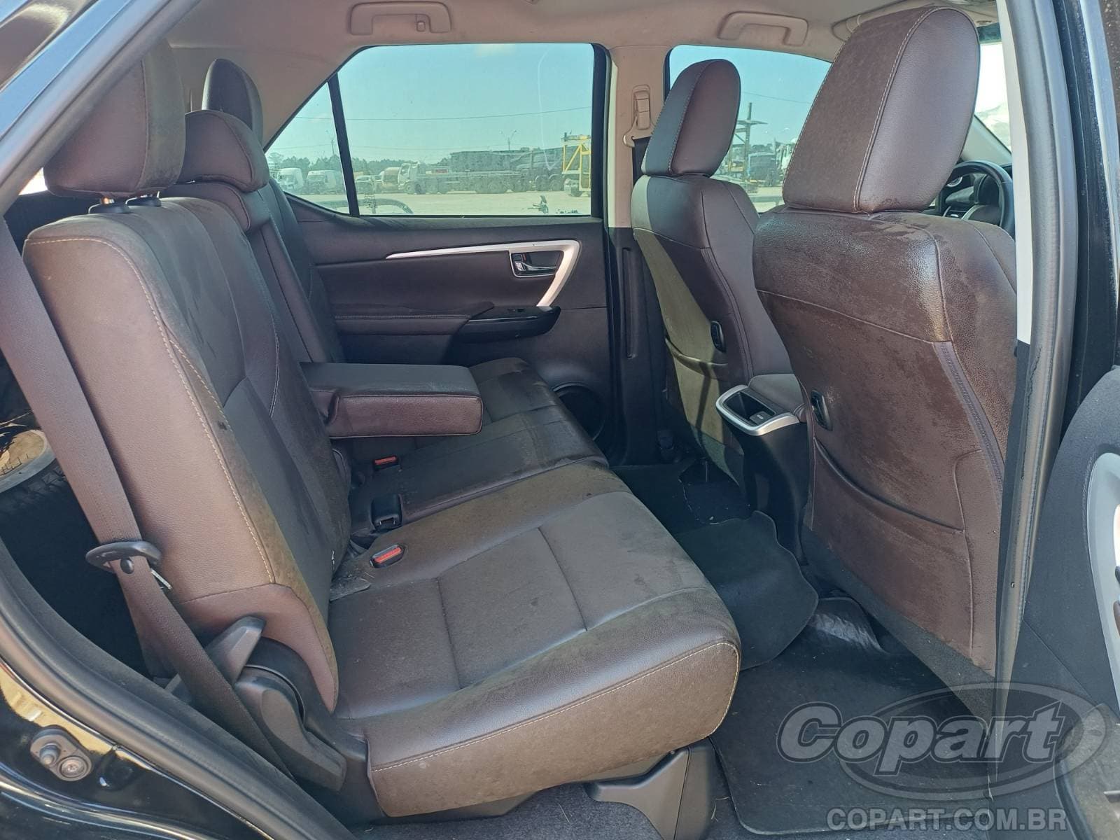 Toyota SW4 2019 — foto 6