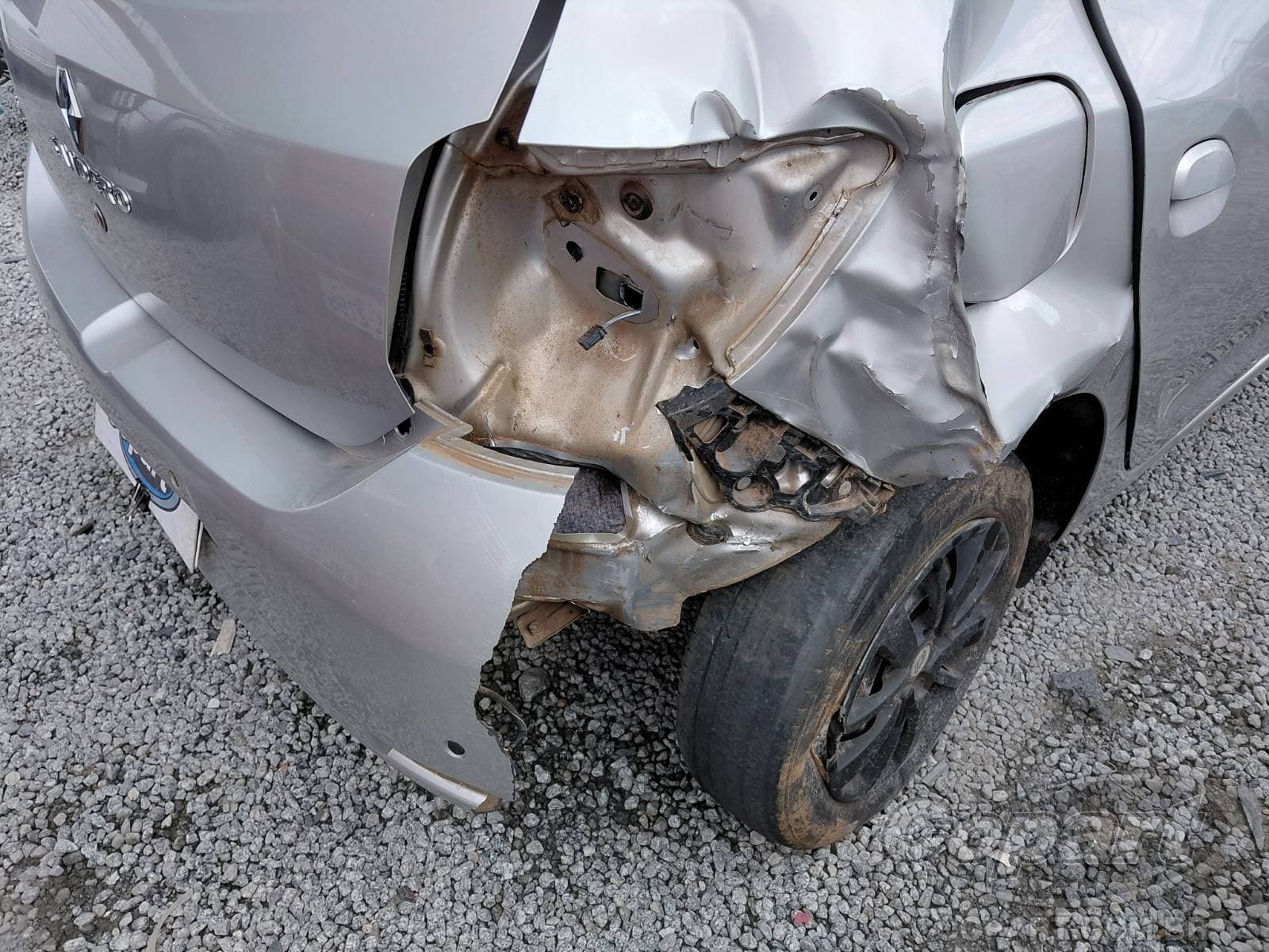 Renault Sandero 2019 — foto 11