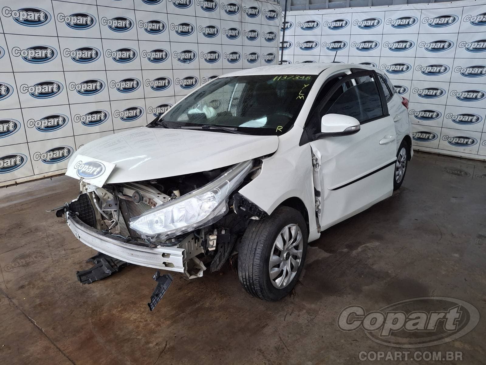 Toyota Yaris 2020 — foto 2