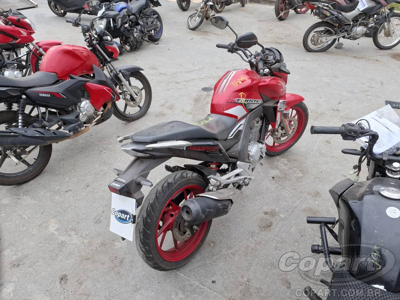 Honda CB 250 F 2021 — foto 4