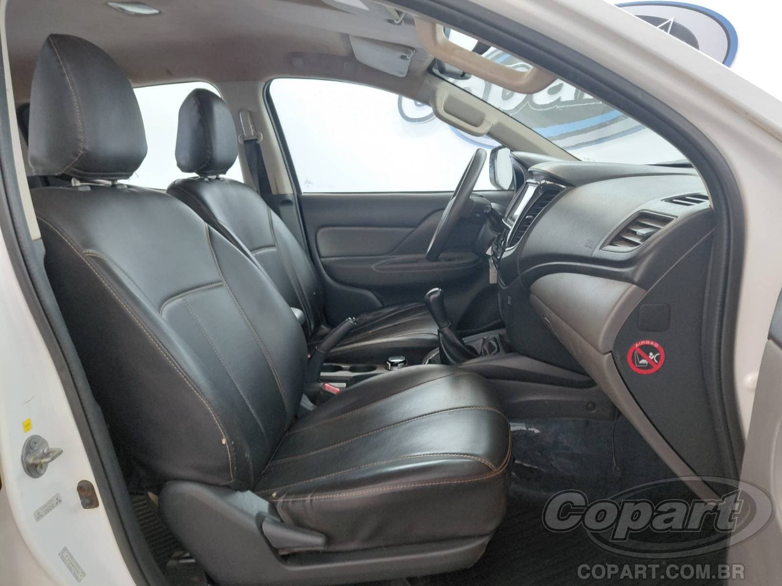 Mitsubishi L200 Triton 2025 — foto 5