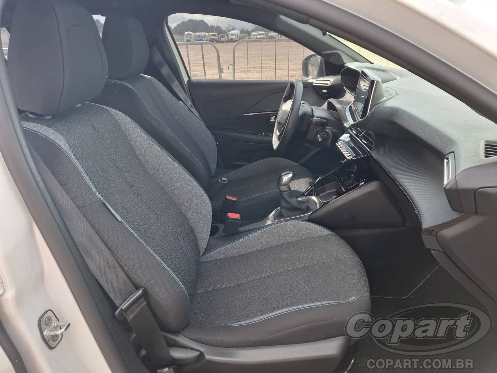 Peugeot 208 2024 — foto 5
