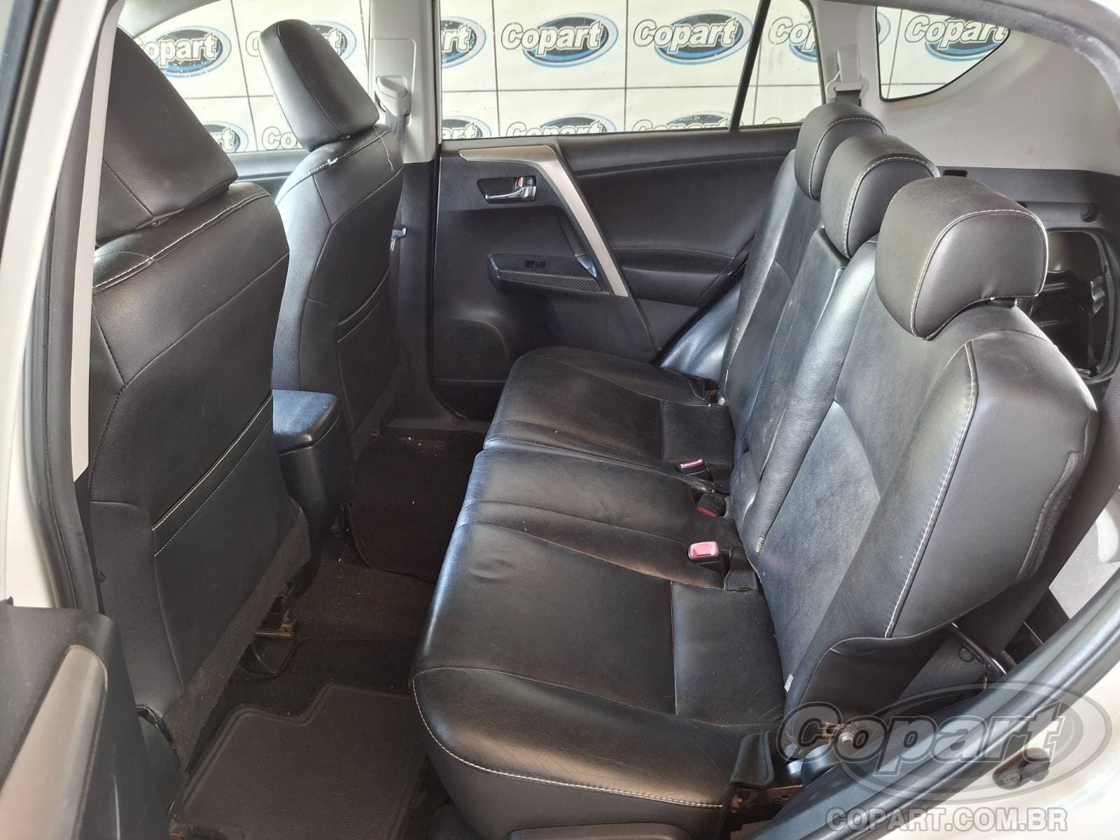 Toyota Rav4 2014 — foto 6