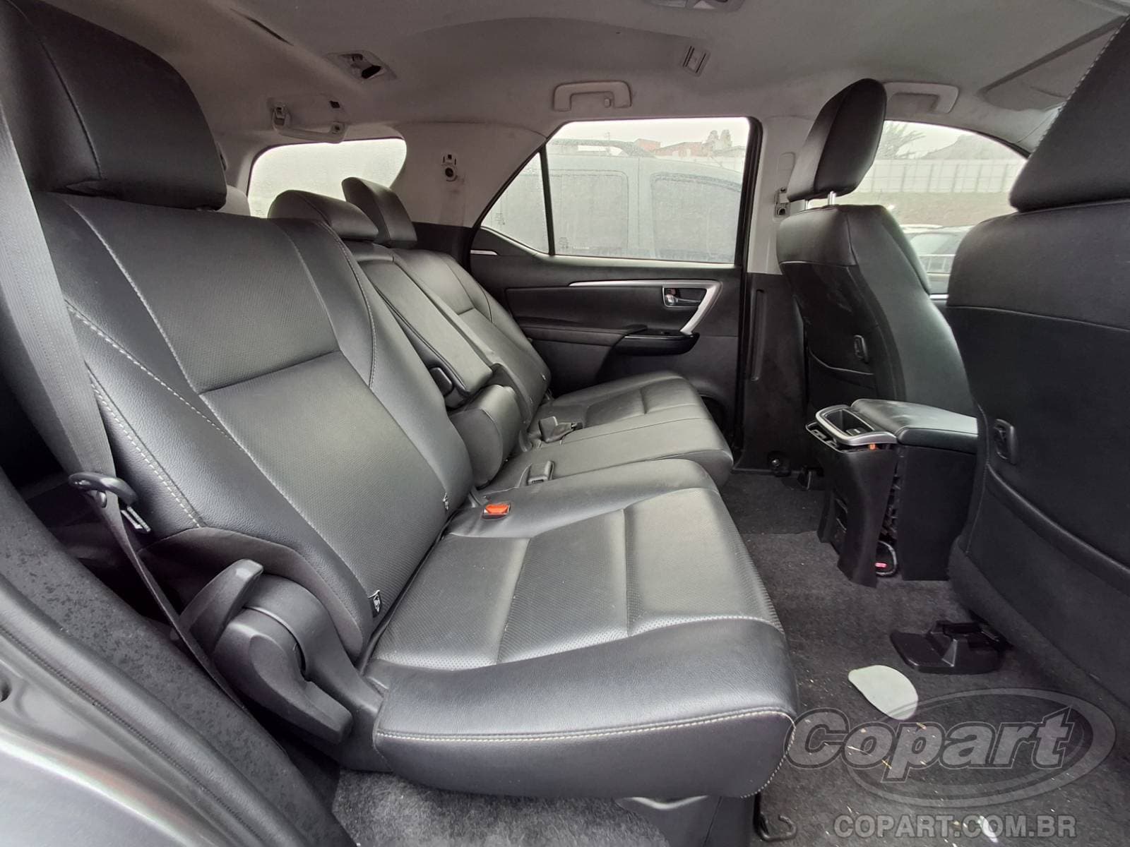 Toyota SW4 2021 — foto 6