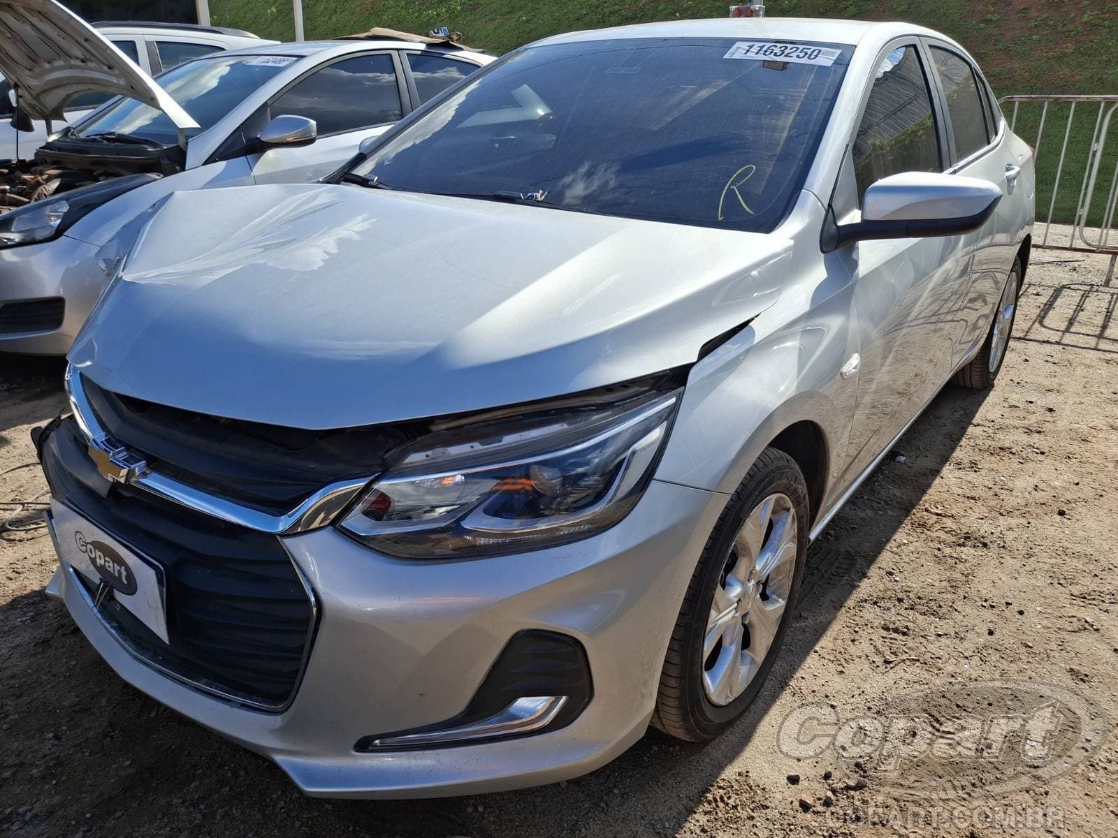 Chevrolet Onix Plus 2020 — foto 2