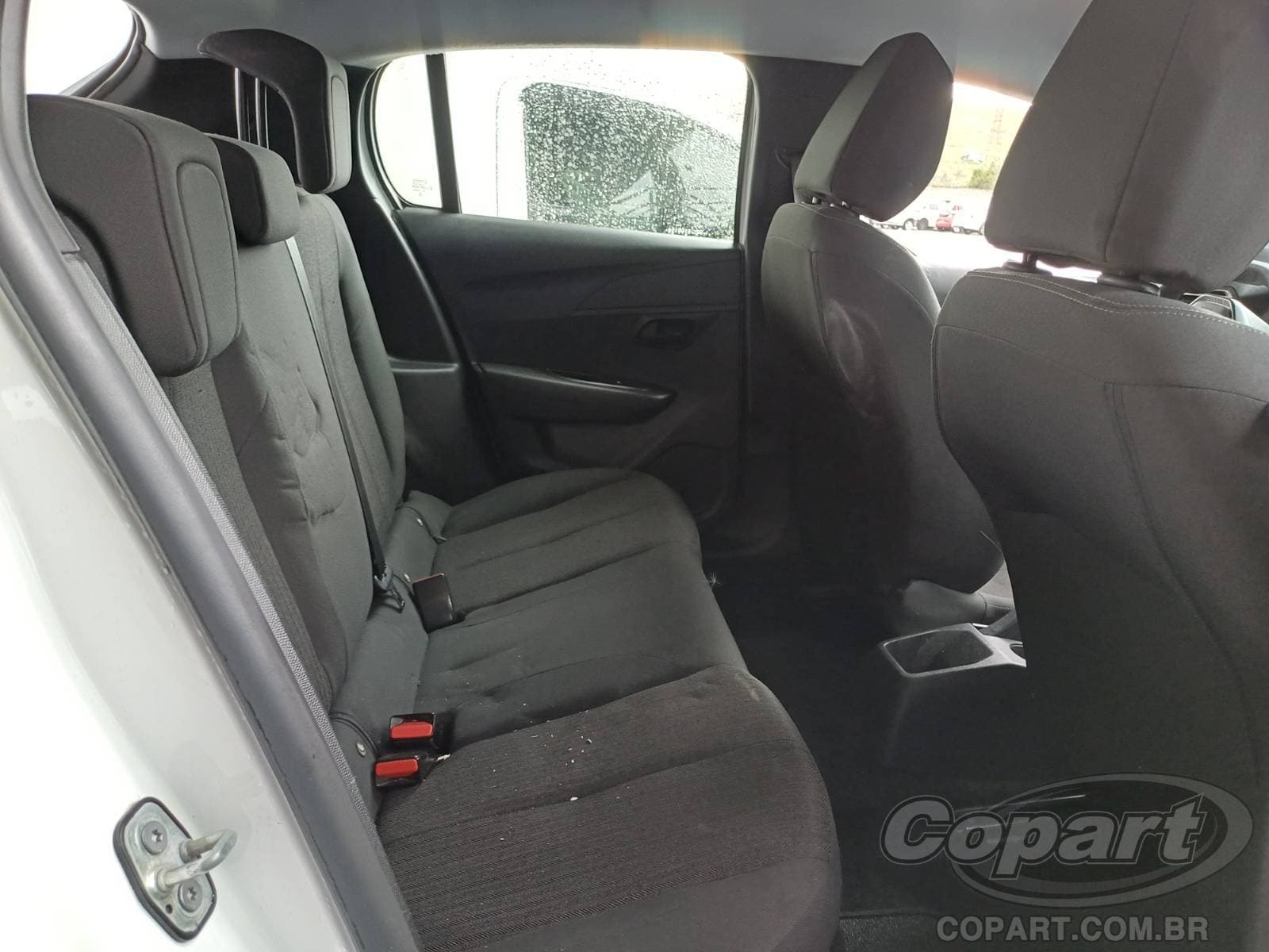 Peugeot 208 2024 — foto 6