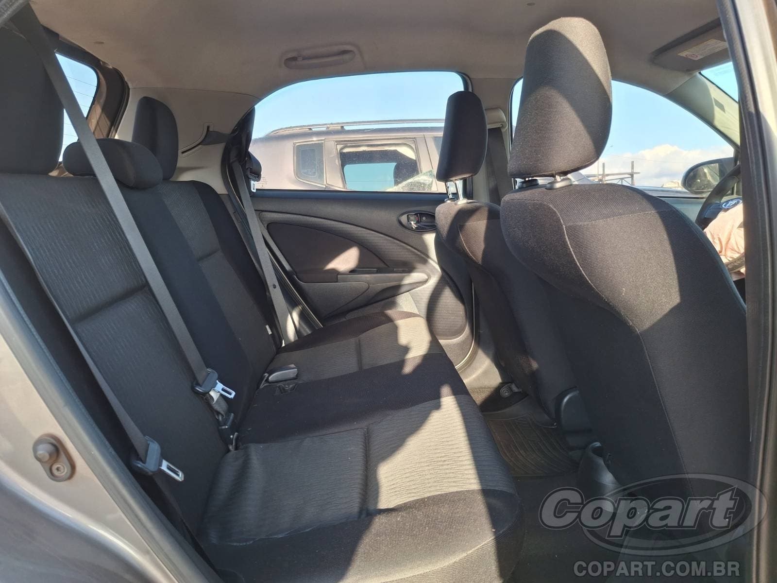 Toyota Etios 2017 — foto 6